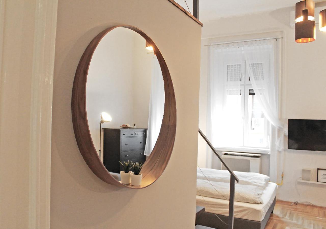 Luxury New Apartment With Gallery At Dob Street Nearby Gozsdu Court Budapeste Exterior foto