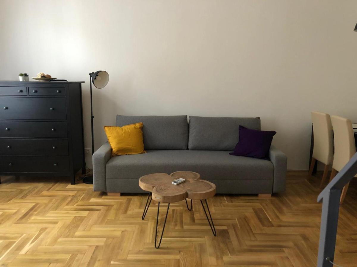 Luxury New Apartment With Gallery At Dob Street Nearby Gozsdu Court Budapeste Exterior foto